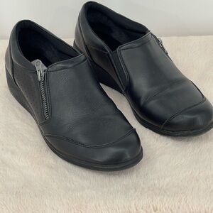 BARETRAPS, FANNAH WOMENS SIZE 10 M Black Leather Slip-On Shoes